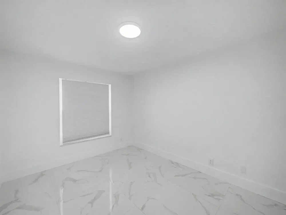 8464 Lakepoint Court Wellington, FL 33467