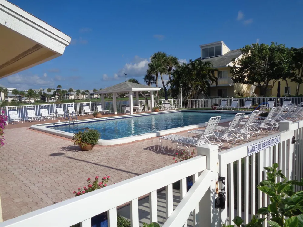 5527 NE GULFSTREAM WAY Hutchinson Island, FL 34996