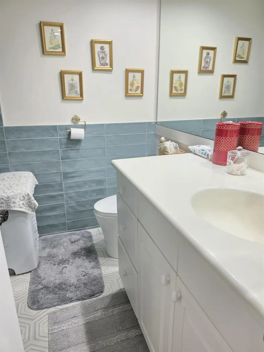 3520 S OCEAN BOULEVARD #F405 South Palm Beach, FL 33480