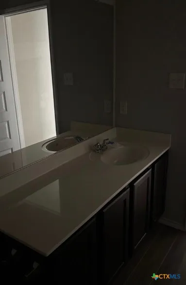 2417 Marty Way Seguin, TX 78155
