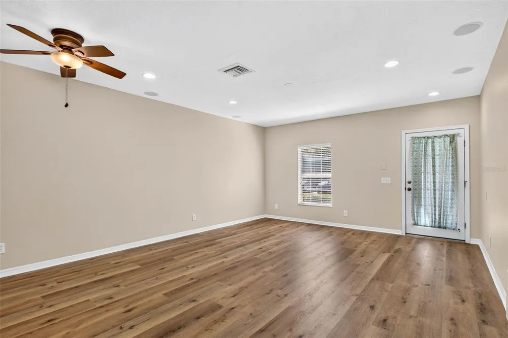 5815 FISHHAWK RIDGE DRIVE Lithia, FL 33547