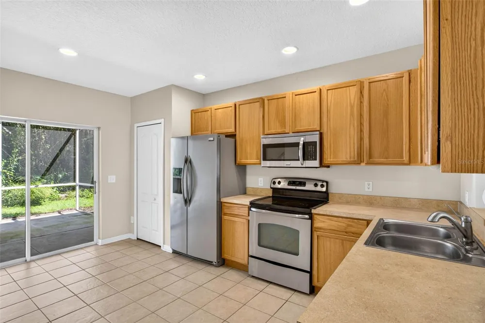 5815 FISHHAWK RIDGE DRIVE Lithia, FL 33547