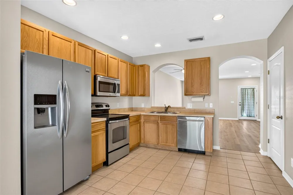 5815 FISHHAWK RIDGE DRIVE Lithia, FL 33547