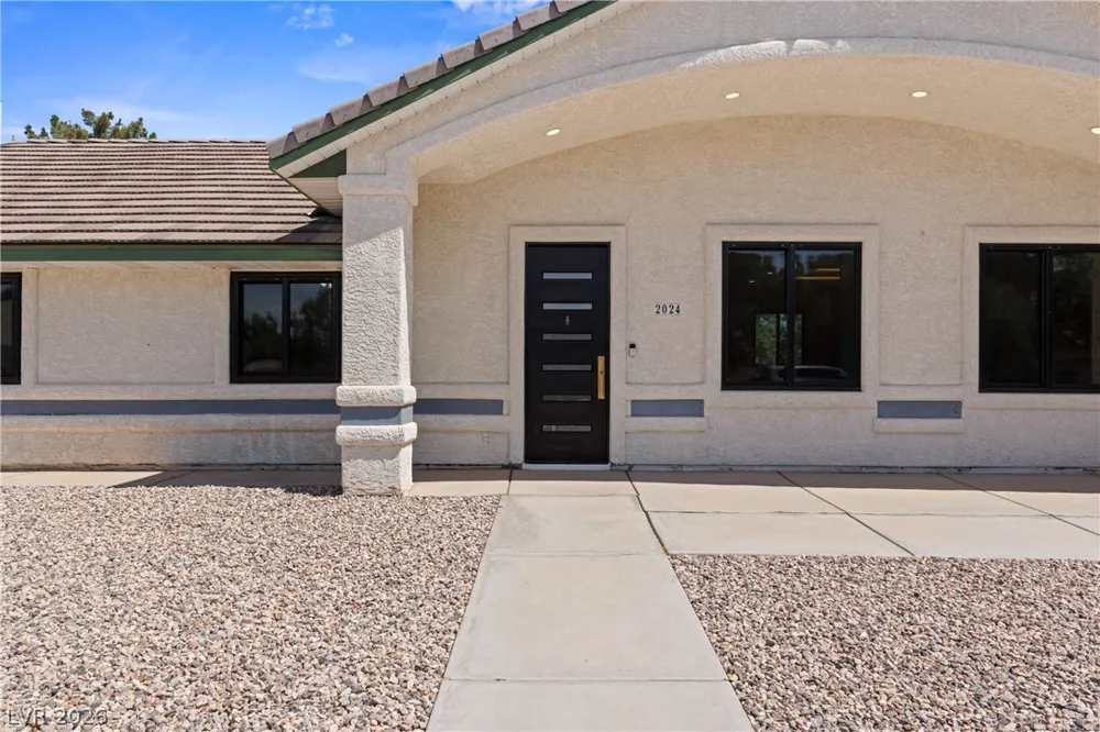 2024 Lou Adams Avenue Logandale, NV 89021