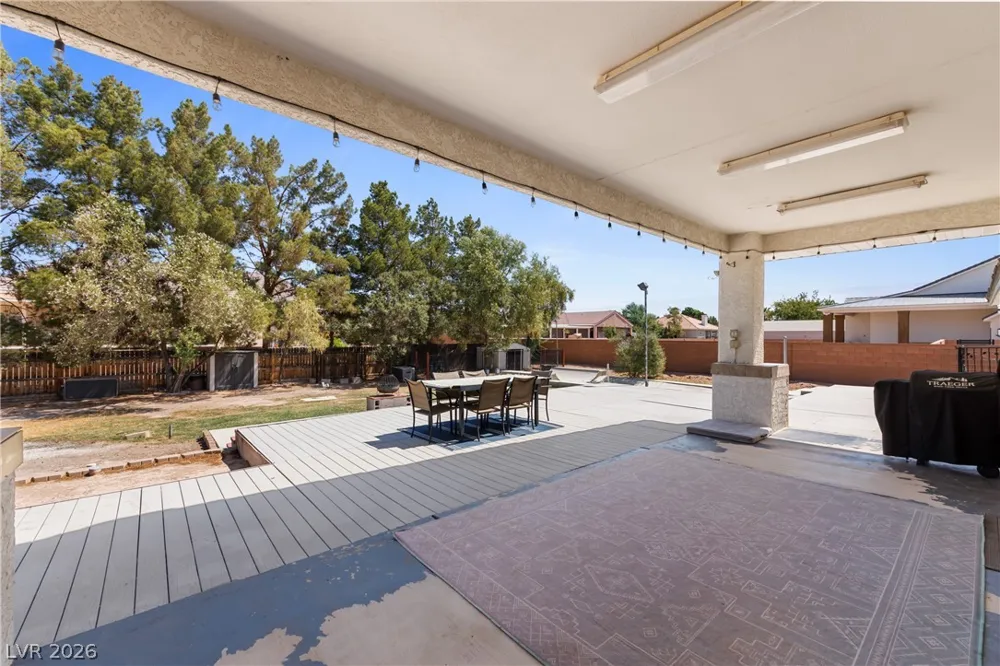 2024 Lou Adams Avenue Logandale, NV 89021