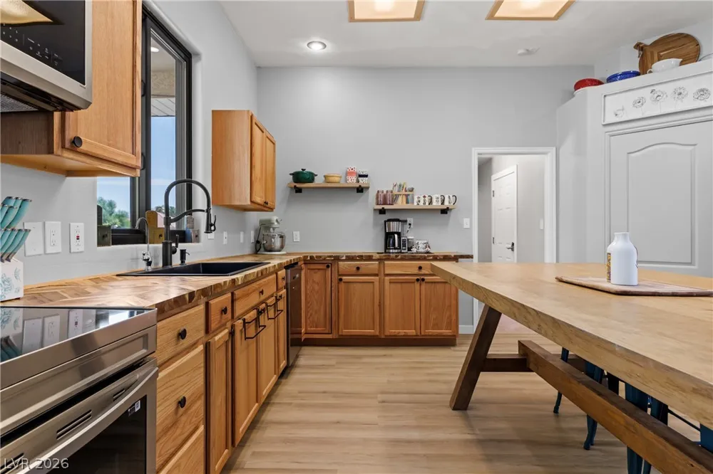 2024 Lou Adams Avenue Logandale, NV 89021