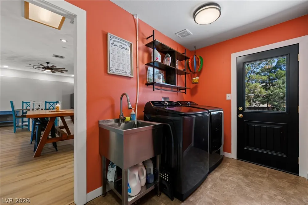 2024 Lou Adams Avenue Logandale, NV 89021