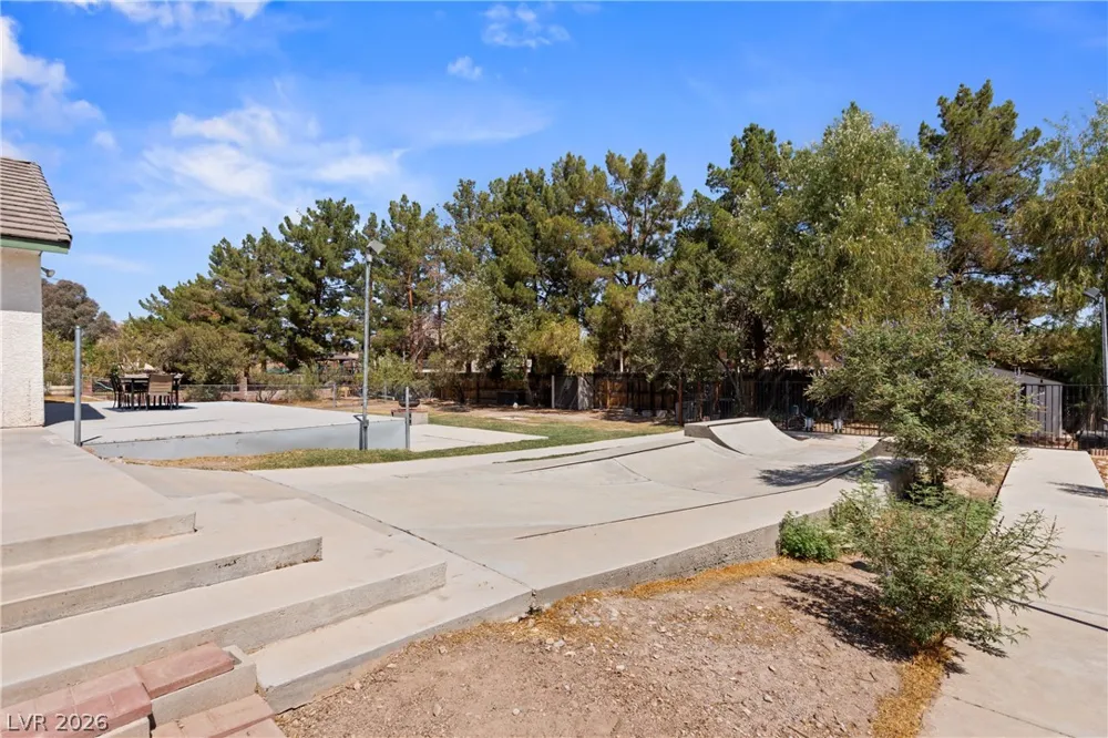 2024 Lou Adams Avenue Logandale, NV 89021