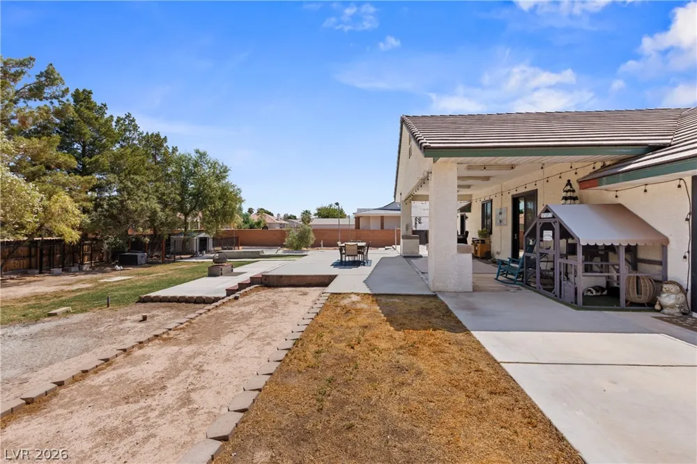 2024 Lou Adams Avenue Logandale, NV 89021