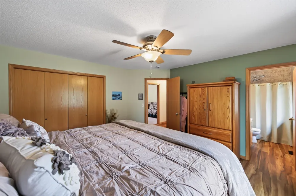 878 Kelly Street Lino Lakes, MN 55014