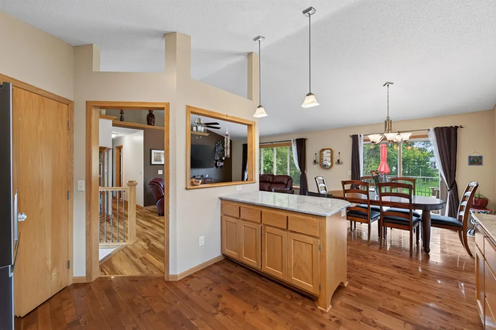 878 Kelly Street Lino Lakes, MN 55014