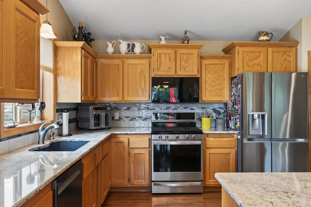 878 Kelly Street Lino Lakes, MN 55014