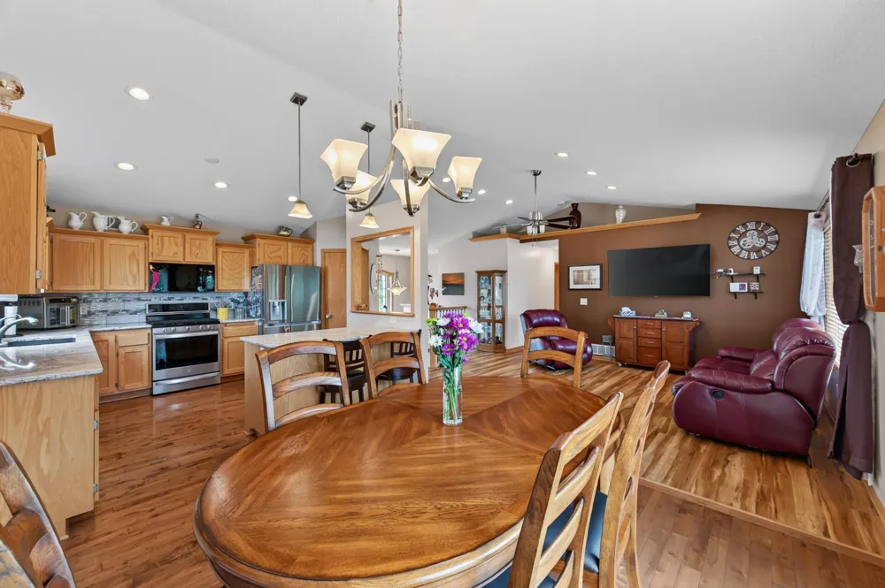 878 Kelly Street Lino Lakes, MN 55014