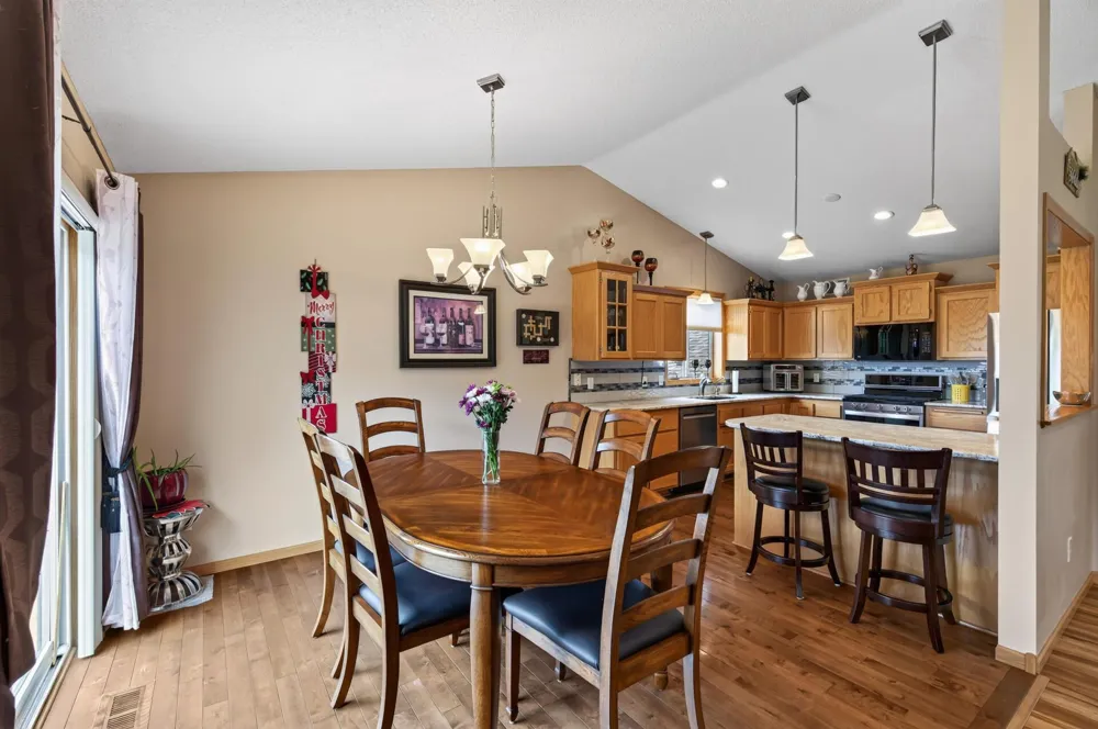 878 Kelly Street Lino Lakes, MN 55014