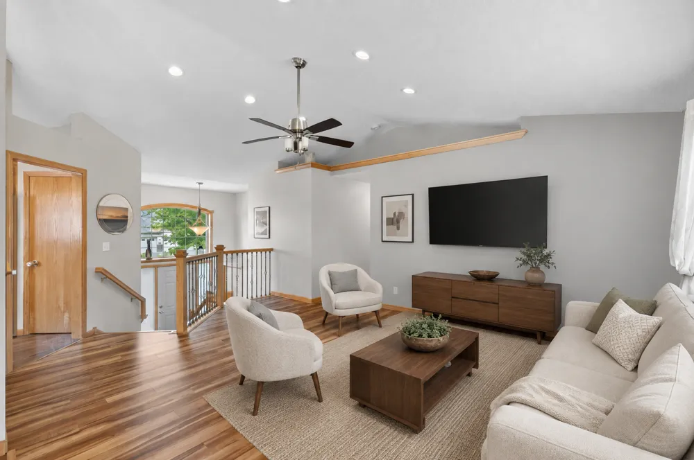 878 Kelly Street Lino Lakes, MN 55014