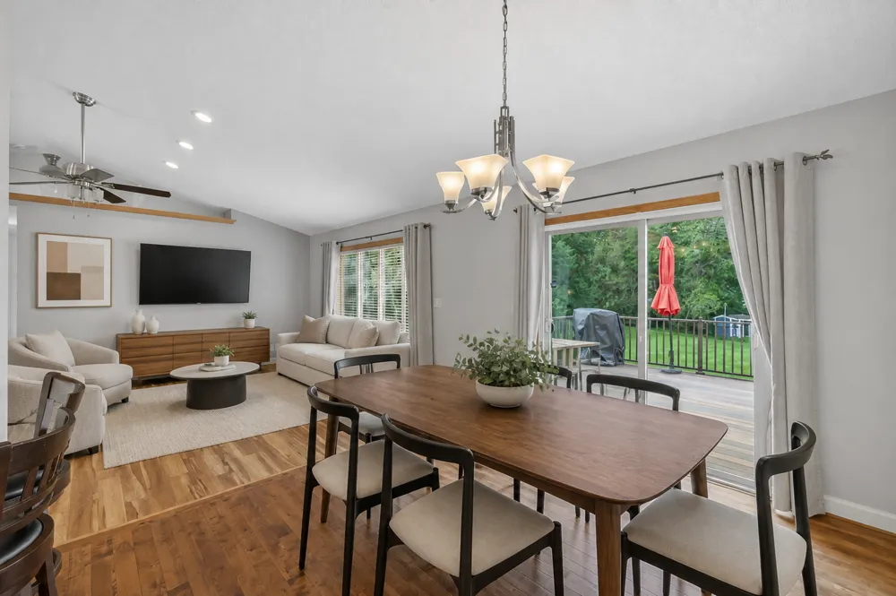 878 Kelly Street Lino Lakes, MN 55014