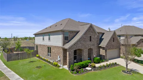 109 Wake Grove