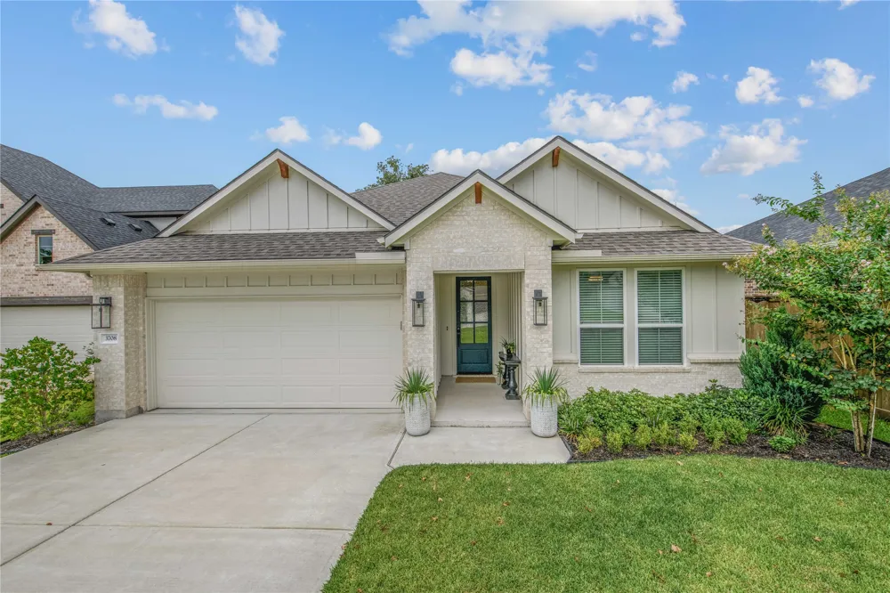 3708 Archer Falls Court College Station, TX 77845