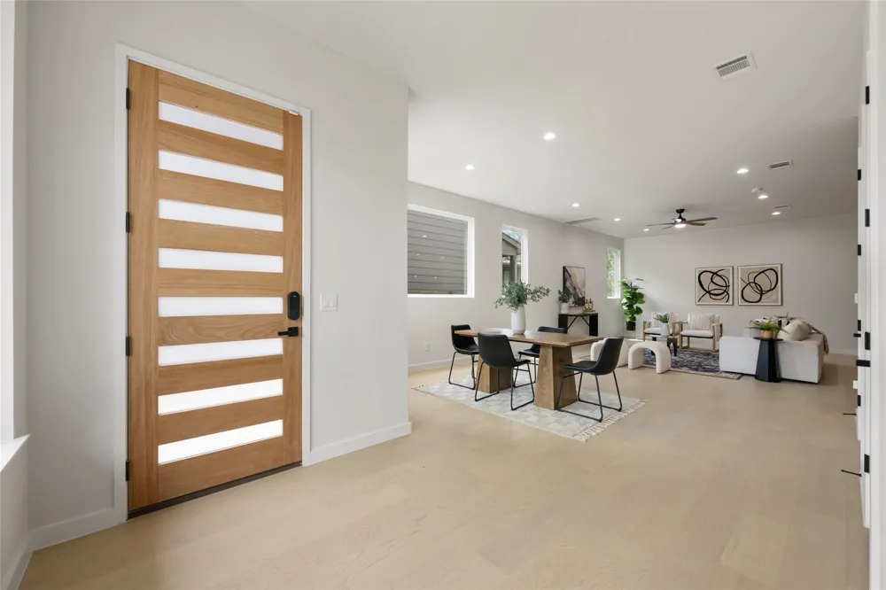 4324 Airport Boulevard #B Austin, TX 78722