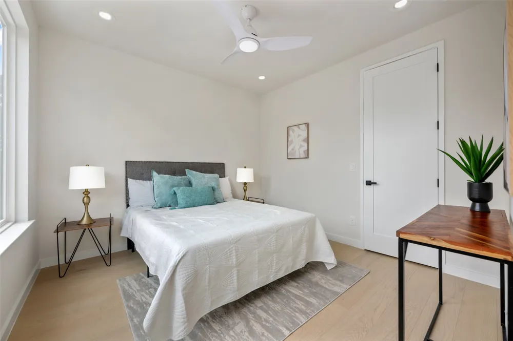 4324 Airport Boulevard #B Austin, TX 78722