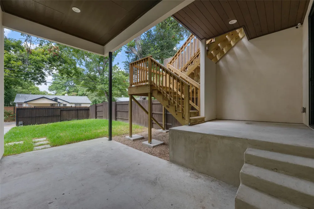 4324 Airport Boulevard #B Austin, TX 78722
