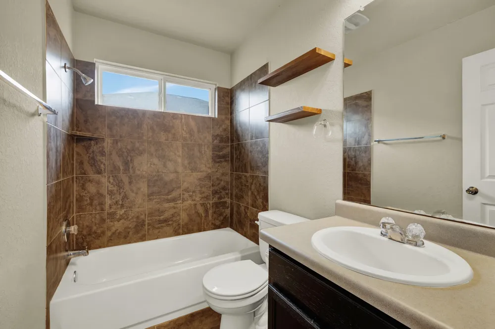 401 Summerside Avenue Lockhart, TX 78644