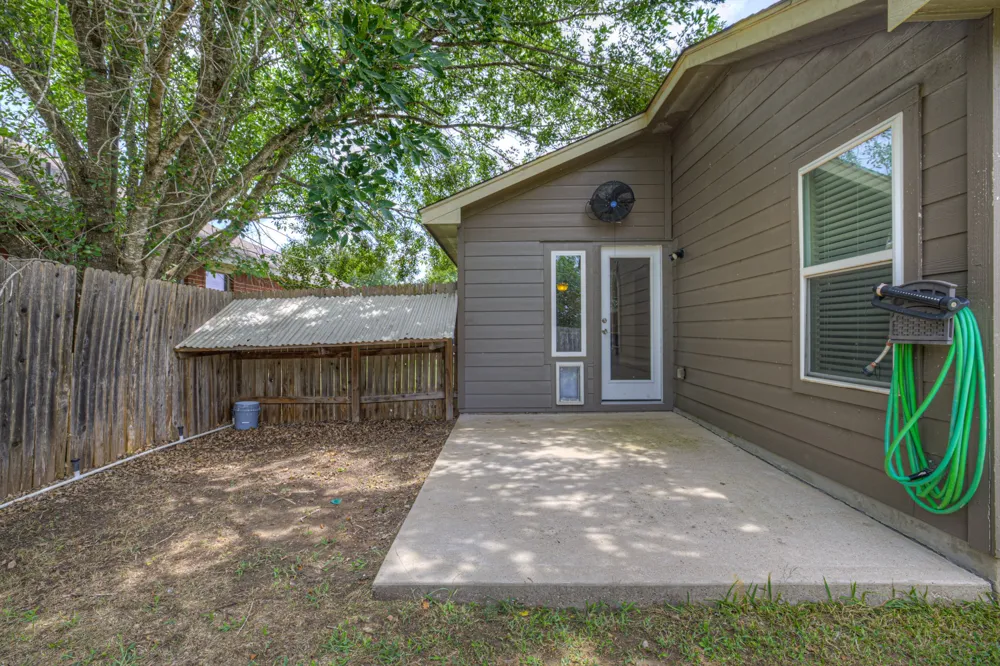 401 Summerside Avenue Lockhart, TX 78644
