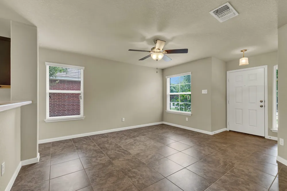 401 Summerside Avenue Lockhart, TX 78644