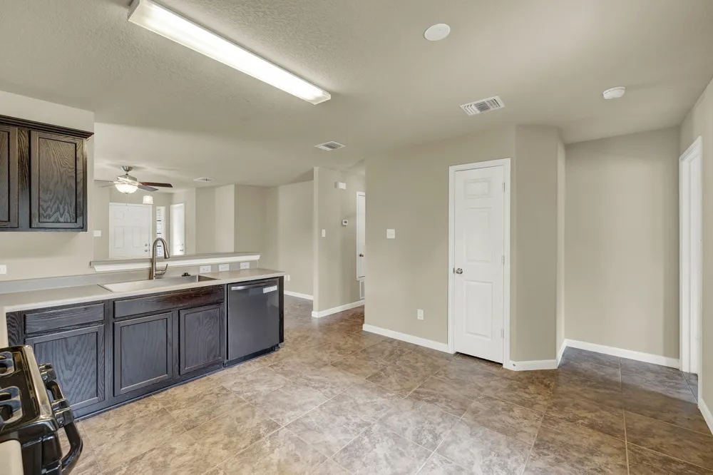 401 Summerside Avenue Lockhart, TX 78644