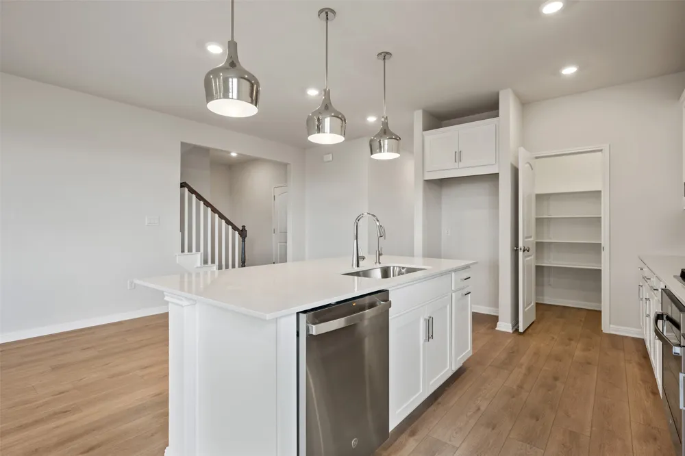 283 Crater Lake Drive Dripping Springs, TX 78620