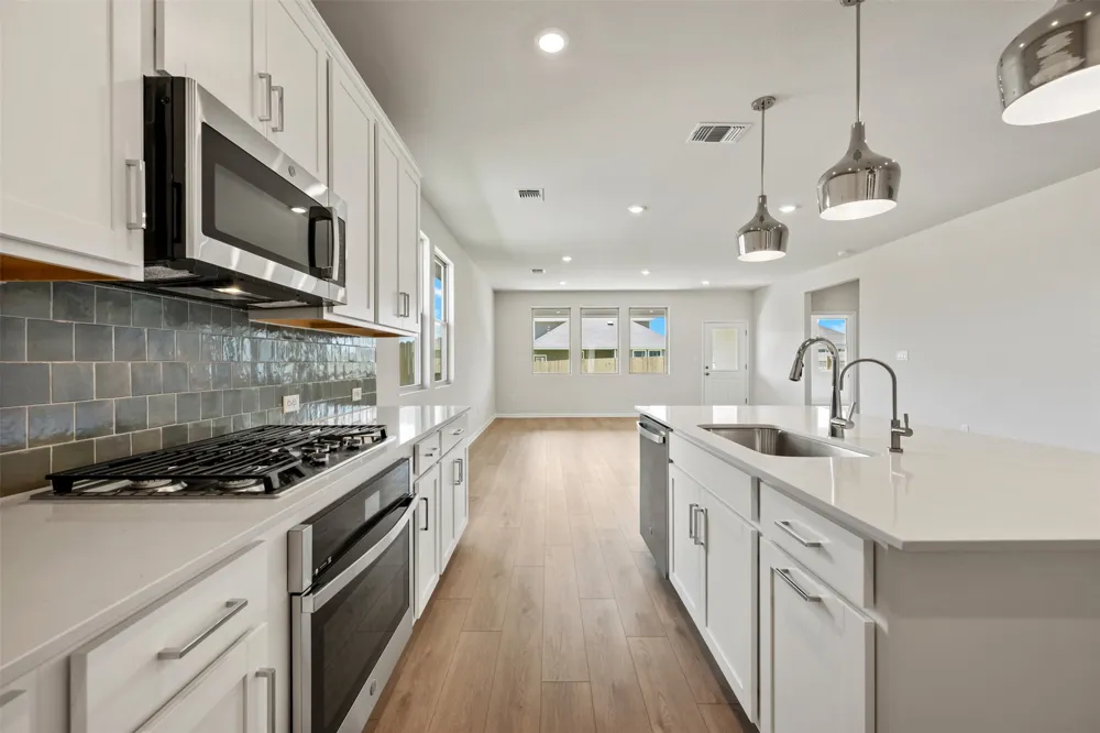 283 Crater Lake Drive Dripping Springs, TX 78620