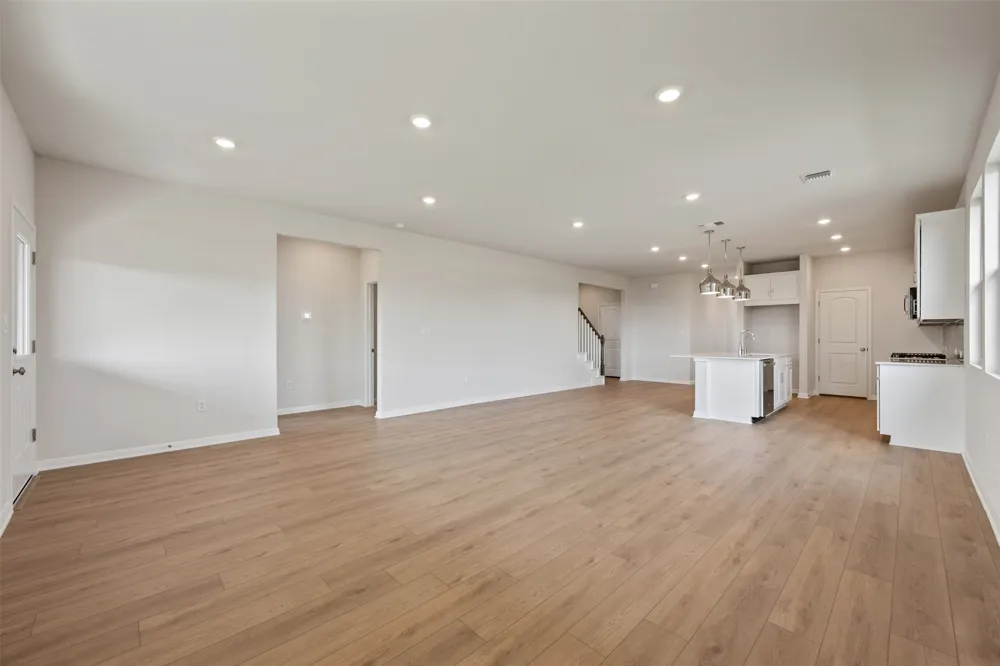 283 Crater Lake Drive Dripping Springs, TX 78620
