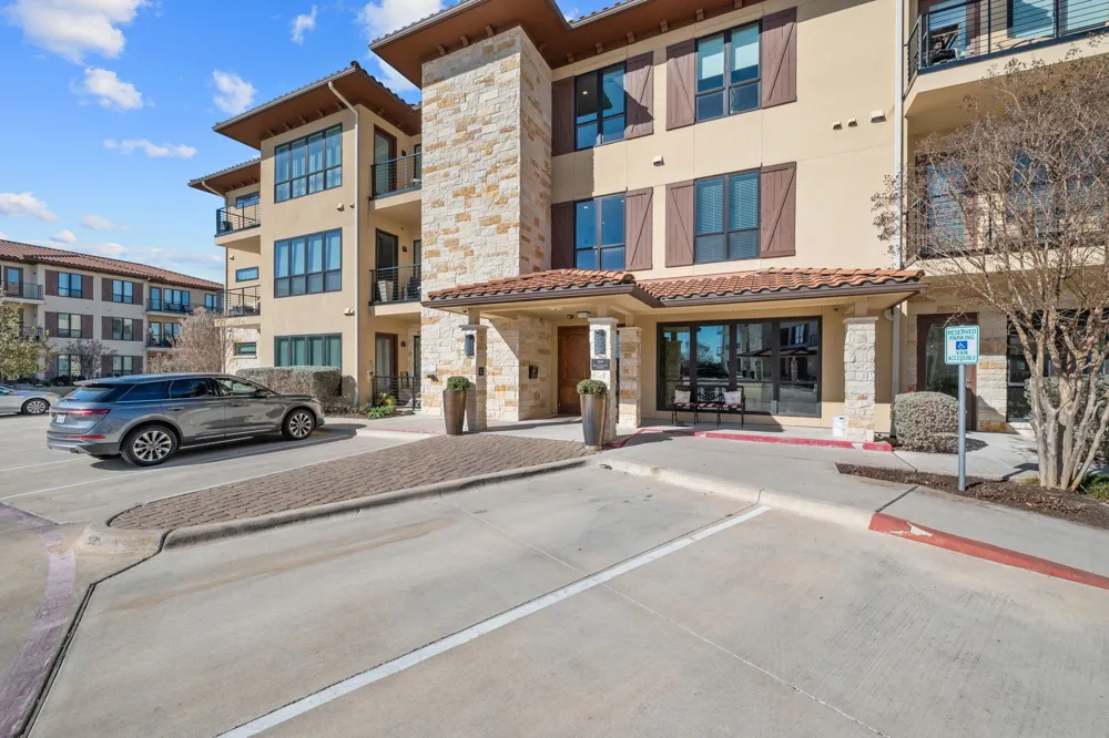 104 Bella Toscana Avenue #2302 Lakeway, TX 78734