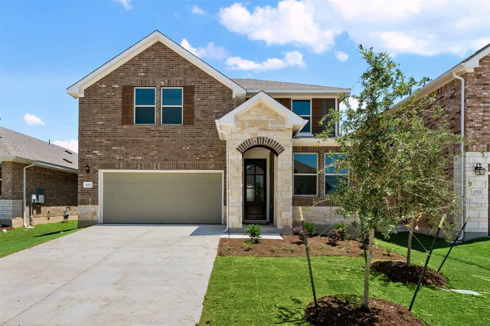 275 Crater Lake Drive Dripping Springs, TX 78620