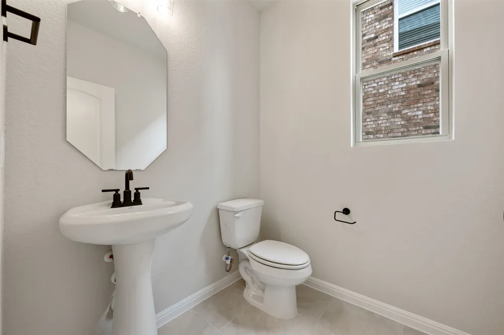 275 Crater Lake Drive Dripping Springs, TX 78620