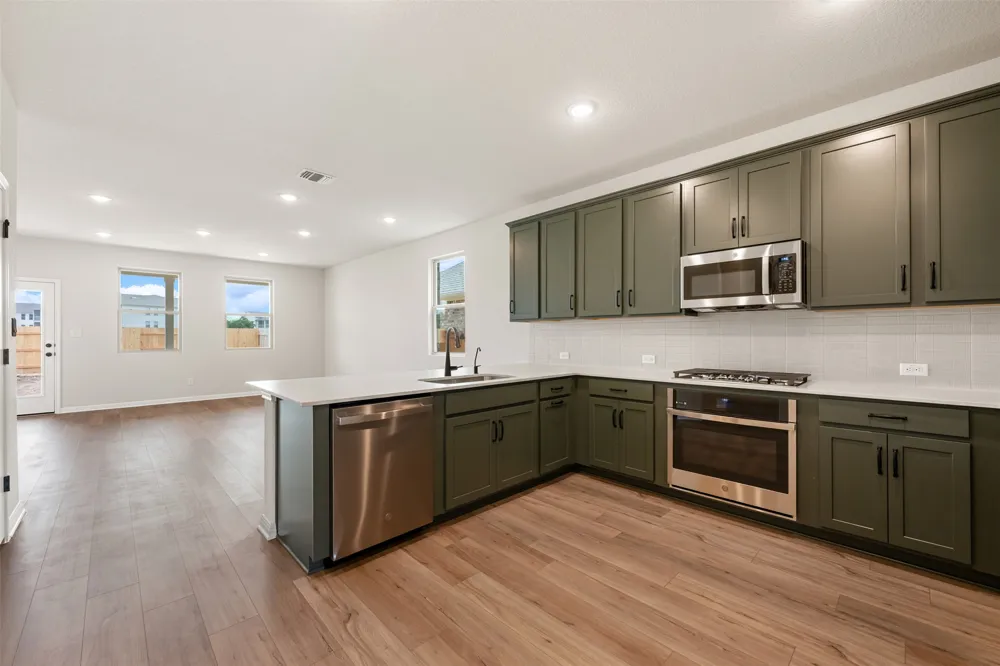 275 Crater Lake Drive Dripping Springs, TX 78620