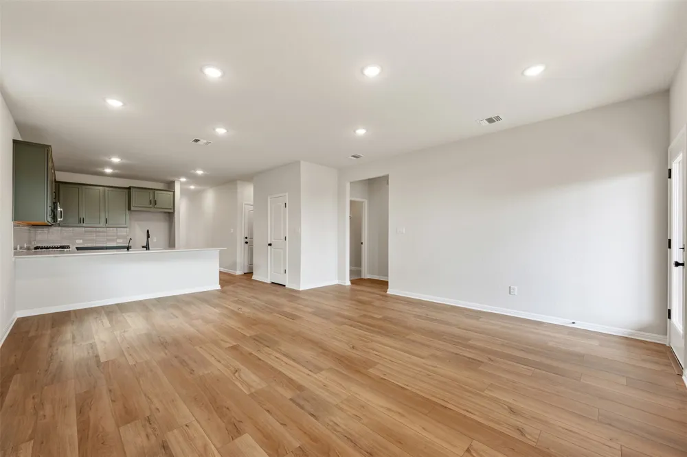 275 Crater Lake Drive Dripping Springs, TX 78620