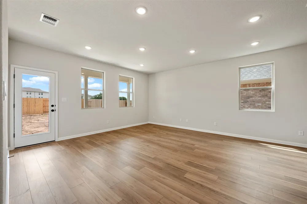 275 Crater Lake Drive Dripping Springs, TX 78620