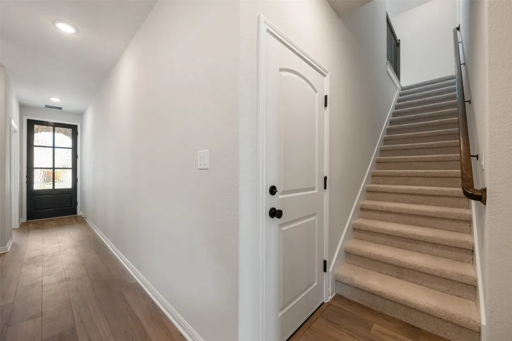 275 Crater Lake Drive Dripping Springs, TX 78620