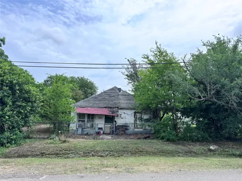 304 E Prairie Avenue