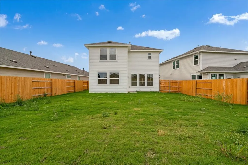 233 Trailside Lane Bastrop, TX 78602