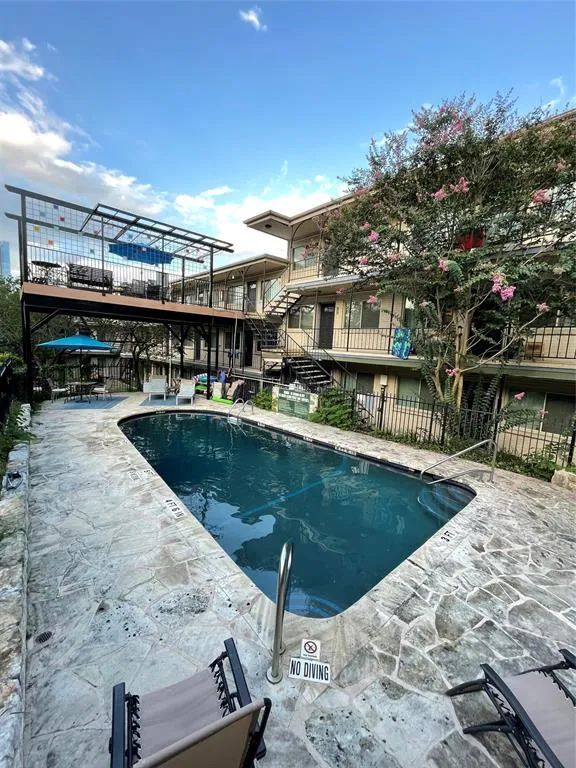 1202 Newning Avenue #106 Austin, TX 78704