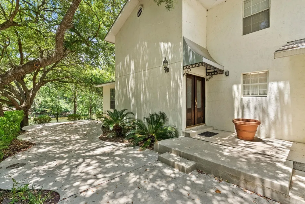 101 E Edgewater Terrace New Braunfels, TX 78130