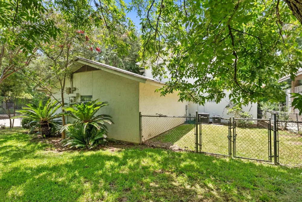 101 E Edgewater Terrace New Braunfels, TX 78130
