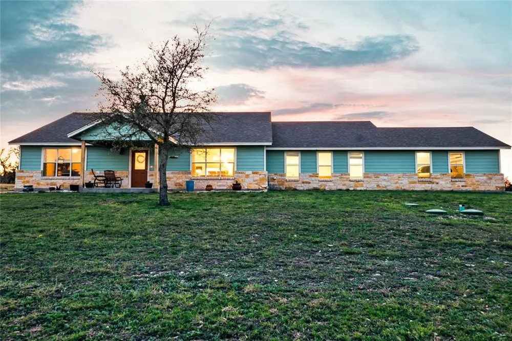 220 Three Creeks Drive Bertram, TX 78605