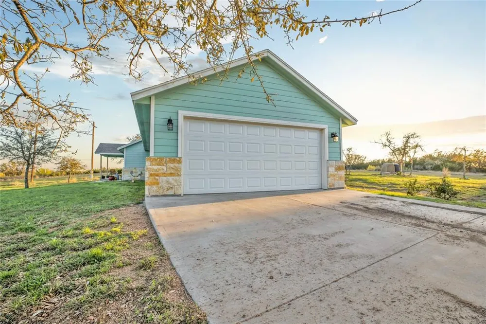 220 Three Creeks Drive Bertram, TX 78605