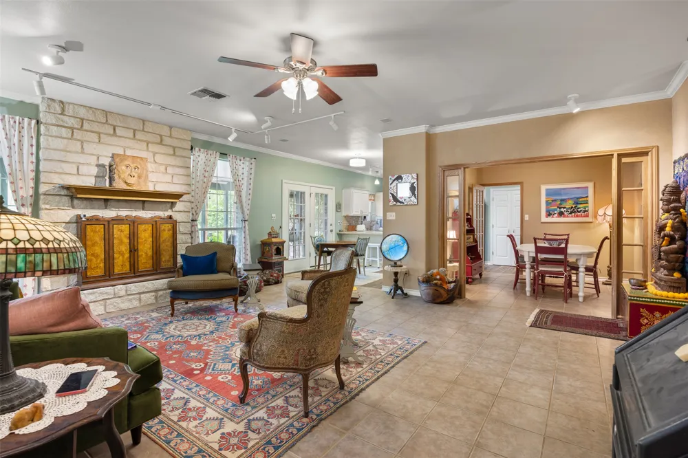 35 Brookmeadow Drive Wimberley, TX 78676
