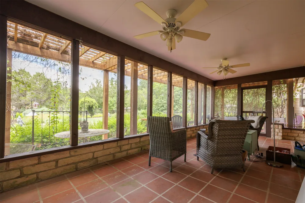 35 Brookmeadow Drive Wimberley, TX 78676