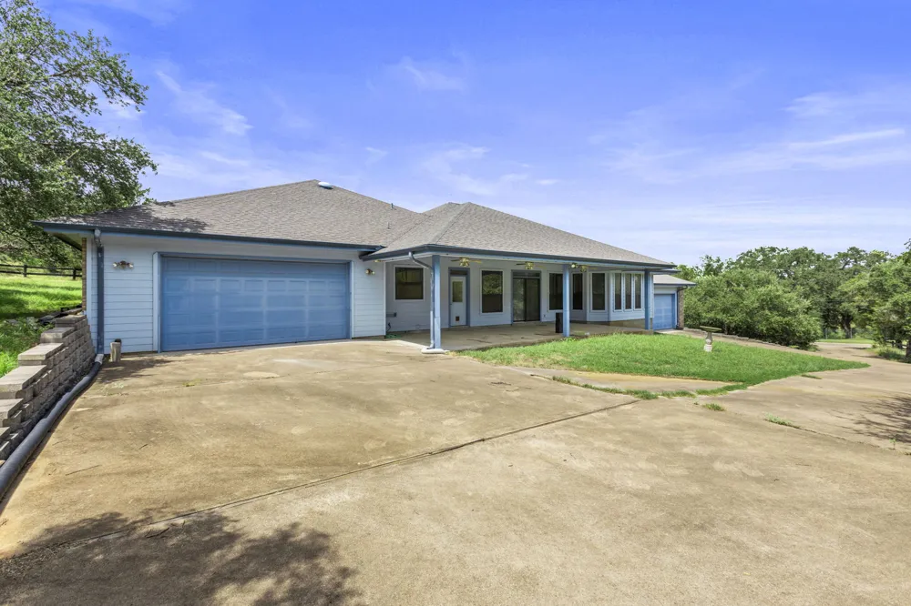 313 Lagoon Loop Horseshoe Bay, TX 78657
