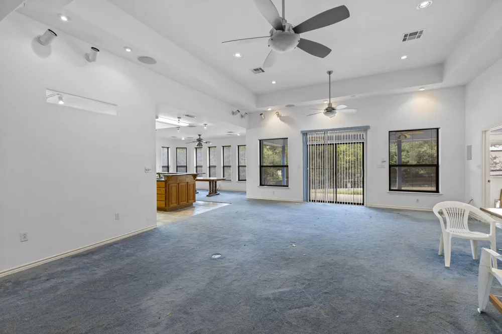 313 Lagoon Loop Horseshoe Bay, TX 78657